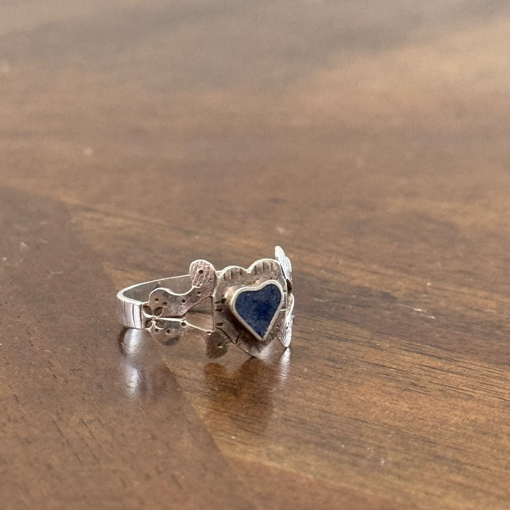 Vintage Silver Heart Ring with lapis